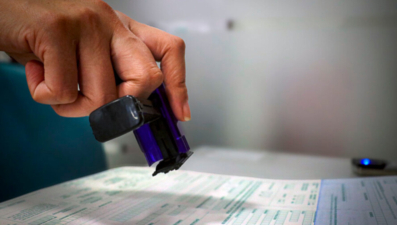 /actualidad/empresa-chilena-lanza-primer-certificado-laboral-con-antecedentes