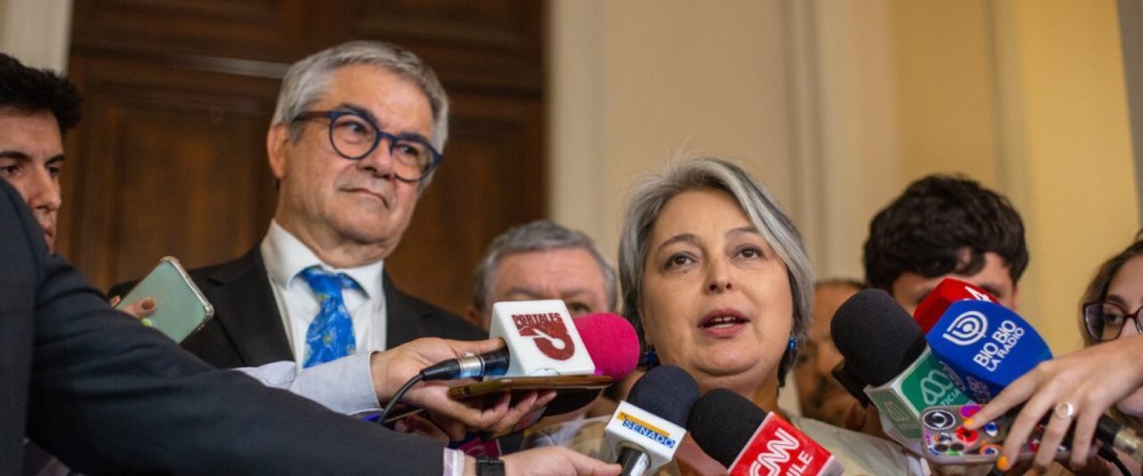 Jara habría intentado incorporar a Marcel a su equipo, pero Tohá lo frenó